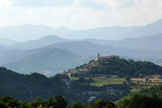Randonn&eacute;e &eacute;questre dans la r&eacute;gion des Abruzzes au Sud de l'Italie - Randocheval / Absolu Voyages