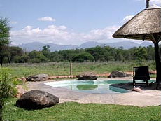 Swimming pool to our base camp in South Africa - Randocheval / Absolu Voyages