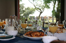 Une bonne table sur le séjour en estancia à Buenos Aires - RANDOCHEVAL