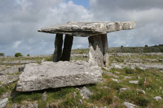 Voyage &eacute;questre au coeur des formations rocheuses particuli&egrave;res du Burren - Randonn&eacute;e &eacute;questre en Irlande - Randocheval