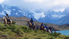 Randonn&eacute;e du bout du monde dans le parc de torres del paine - RANDOCHEVAL