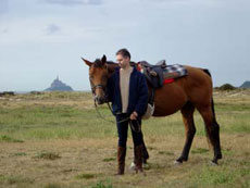 Photo gallery of our crossing of Mont Saint Michel's Bay on horseback - Randocheval / Ride in France