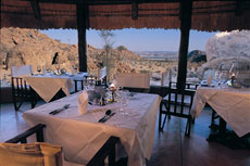 Mowani Mountain Camp - Damaraland - Restaurant