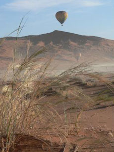 C&eacute;l&egrave;bre dune de Sossuvlei, l'une des plus haute au monde - RANDOCHEVAL