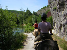 Randonnée équestre dans le Quercy - Vallée du Lot
