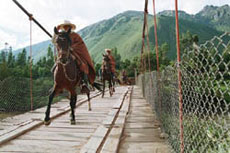 Passage insolite et inoubliable en voyage &agrave; cheval  dans la Vall&eacute;e Sacr&eacute;e au P&eacute;rou - Randocheval