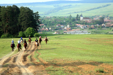 Roumanie - arrivée à Ticusu Vechi - Transylvania - Randocheval