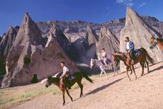 RANDOCHEVAL - Randonn&eacute;e &eacute;questre en Cappadoce