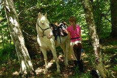 D&eacute;couverte des Hauts Plateaux du Vercors &agrave; cheval - Randocheval / Absolu Voyages