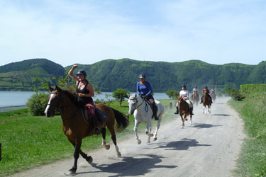 Voyage à cheval aux Açores sur Sao Miguel - Randonnée équestre organisée par Randocheval