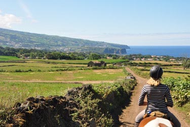 Voyage à cheval aux Açores sur Sao Miguel - Randonnée équestre organisée par Randocheval