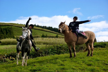 Voyage à cheval aux Açores sur Sao Miguel - Randonnée équestre organisée par Randocheval