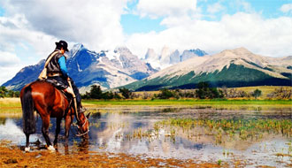 Randonnée équestre en Patagonie dans le parc de Torres del Paine (Chili - Amérique du Sud) - Rando Cheval / Absolu Voyages