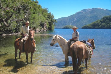 Gauchos et Criollos au Chili - RANDOCHEVAL