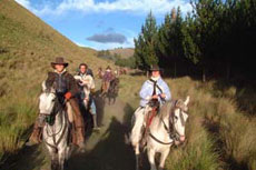 Voyage à cheval en Equateur - Randonnée équestre organisée par Randocheval