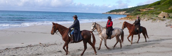 Voyage à cheval sur les plages d'Andalousie - Randonnée équestre organisée par Randocheval