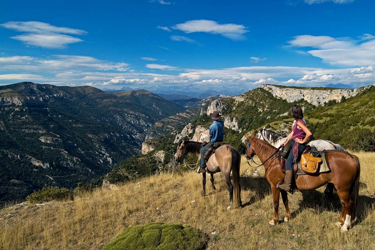 Voyage à cheval dans les Pyrénées espagnoles - Randonnée équestre organisée par Randocheval