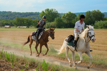 Voyage à cheval en Catalogne / Espagne - Randonnée équestre organisée par Randocheval