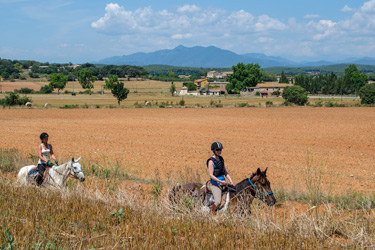 Voyage à cheval en Catalogne / Espagne - Randonnée équestre organisée par Randocheval