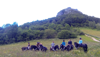 Voyage à cheval - Randonnée équestre en Ariége pour les jeunes avec Randocheval