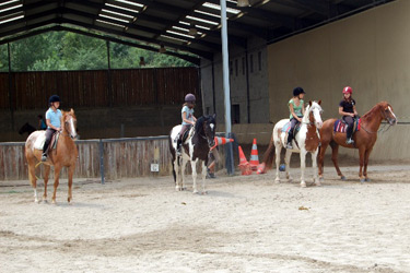 Voyage à cheval - Randonnée équestre en Ariége pour les jeunes avec Randocheval