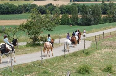 Voyage &agrave; cheval - Randonn&eacute;e &eacute;questre en Ari&eacute;ge pour les jeunes avec Randocheval