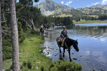 Voyage &agrave; cheval - Randonn&eacute;e &eacute;questre en Ari&eacute;ge pour les jeunes avec Randocheval
