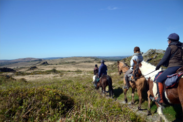 randonnée à cheval dans le finistère, randonnée à cheval en Bretagne, randonnée bord de mer, randonnée nature