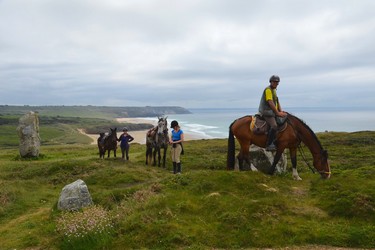 randonnée à cheval dans le finistère, randonnée à cheval en Bretagne, randonnée bord de mer, randonnée nature