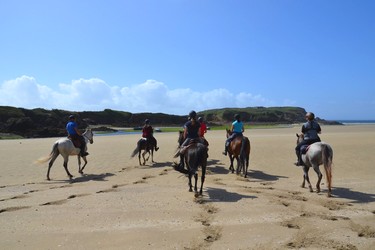 randonnée à cheval dans le finistère, randonnée à cheval en Bretagne, randonnée bord de mer, randonnée nature