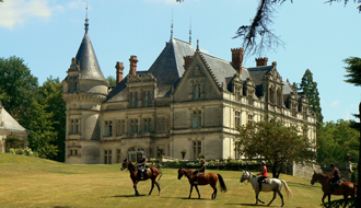 Chambre cossue lors de notre randonnée Châteaux de la Loire - RANDOCHEVAL