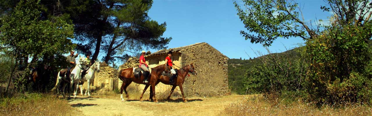 Voyage à cheval - Randonnée équestre organisée par Randocheval