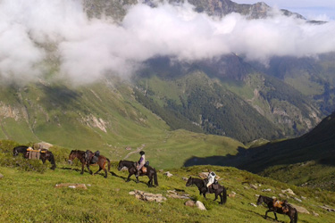 Rando Cheval en Pays Cathare en FRANCE - Voyage à cheval dans les Pyrénées