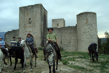 Rando Cheval en Pays Cathare en FRANCE - Voyage à cheval dans les Pyrénées