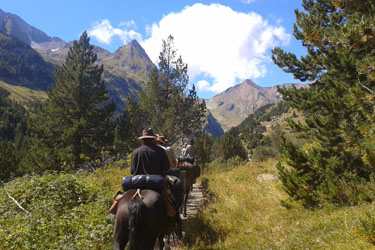 Rando Cheval en Pays Cathare en FRANCE - Voyage à cheval dans les Pyrénées