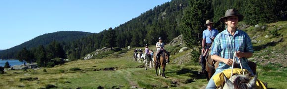 Rando Cheval en Pays Cathare en FRANCE - Voyage à cheval dans les Pyrénées