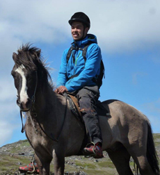 Galop dans le lac - Norvège - Randocheval