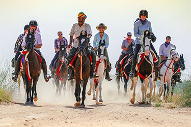 Voyage à cheval en Inde - Randonnée équestre organisée par Randocheval