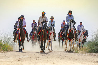 Voyage à cheval en Inde - Randonnée équestre organisée par Randocheval