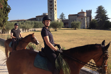 Voyage à cheval en Toscane dans la vallée du Chianti - Randonnée équestre organisée par Randocheval