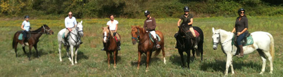 Voyage à cheval en Toscane dans la vallée du Chianti - Randonnée équestre organisée par Randocheval