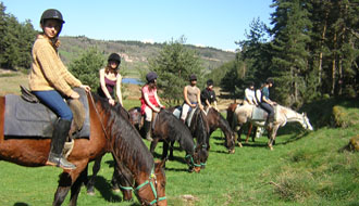 Voyage à cheval en Lozère (jeunes) - Randonnée équestre organisée par Randocheval