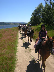 Voyage à cheval en Lozère - Randonnée équestre organisée par Randocheval