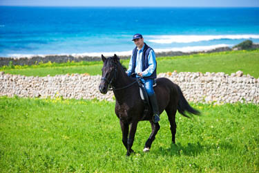 Voyage à cheval aux Baléares à Minorque - Randonnée équestre organisée par Randocheval