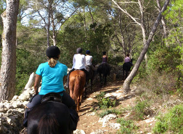 Voyage à cheval aux Baléares à Minorque - Randonnée équestre organisée par Randocheval