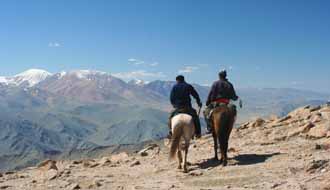 Randonnée équestre en Mongolie expédition dans l'Altaï - RANDOCHEVAL