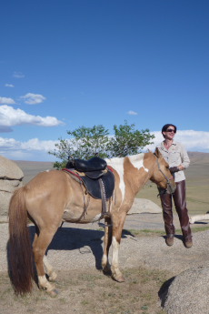 Photos de notre randonnée équestre confort sous la yourte en Mongolie : Khustai et les chevaux de Przewalski, Khogno Khan, le Mini Gobi, la Vallée de l'Orkhon, le lac d'Ogii, Karakorum... (Randocheval / Absolu Voyages)