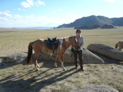 Photos de notre randonnée équestre confort sous la yourte en Mongolie : Khustai et les chevaux de Przewalski, Khogno Khan, le Mini Gobi, la Vallée de l'Orkhon, le lac d'Ogii, Karakorum... (Randocheval / Absolu Voyages)