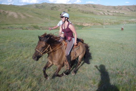 Photos de notre randonnée équestre confort sous la yourte en Mongolie : Khustai et les chevaux de Przewalski, Khogno Khan, le Mini Gobi, la Vallée de l'Orkhon, le lac d'Ogii, Karakorum... (Randocheval / Absolu Voyages)