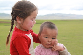 Photos de notre randonnée équestre confort sous la yourte en Mongolie : Khustai et les chevaux de Przewalski, Khogno Khan, le Mini Gobi, la Vallée de l'Orkhon, le lac d'Ogii, Karakorum... (Randocheval / Absolu Voyages)